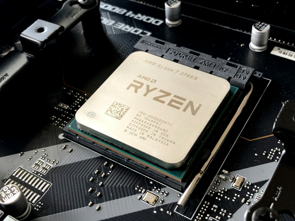 CPU — Server & Desktop Processors